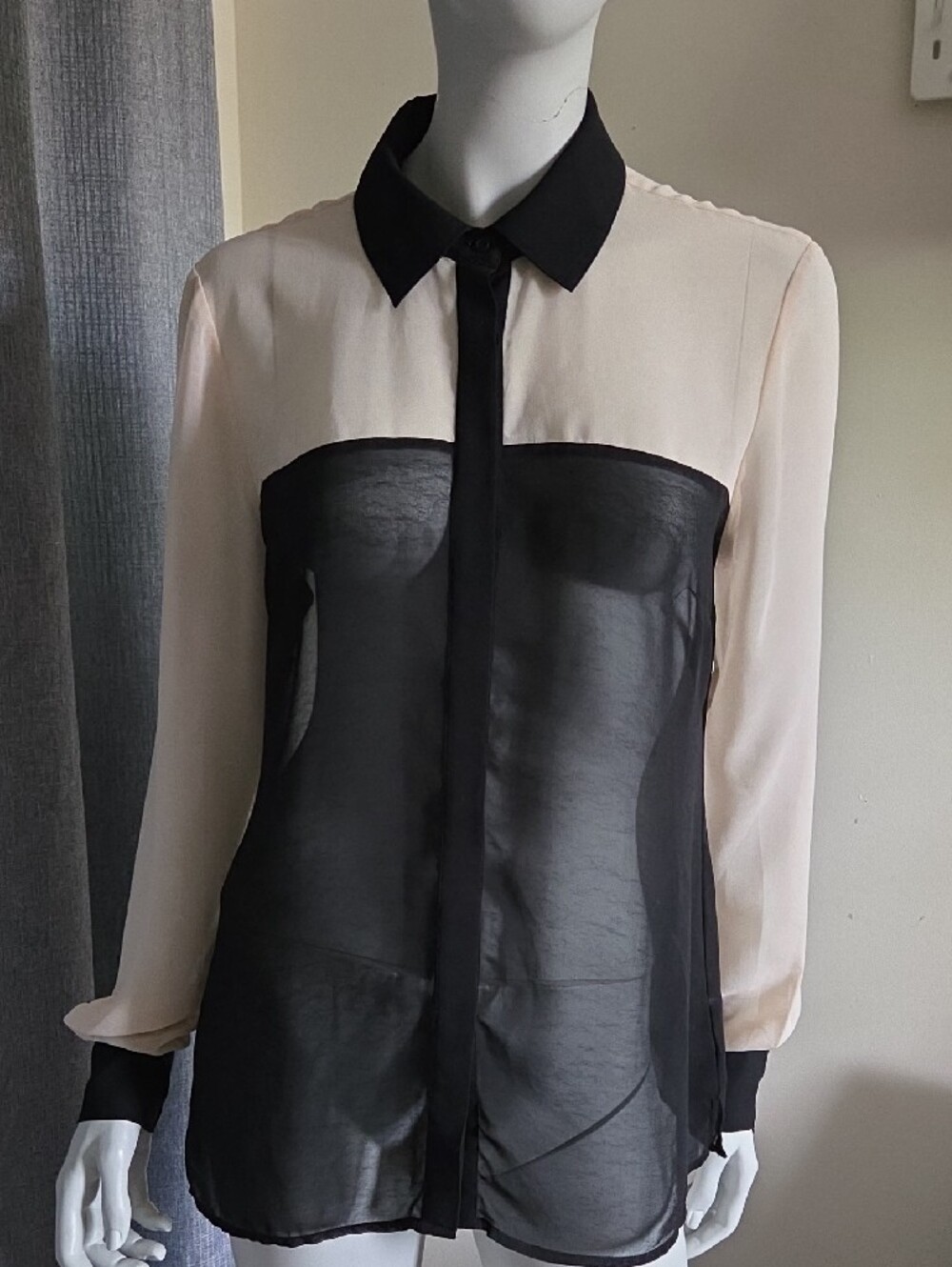 bebe Black & Cream Sheer Colorblock Button-Down Blouse